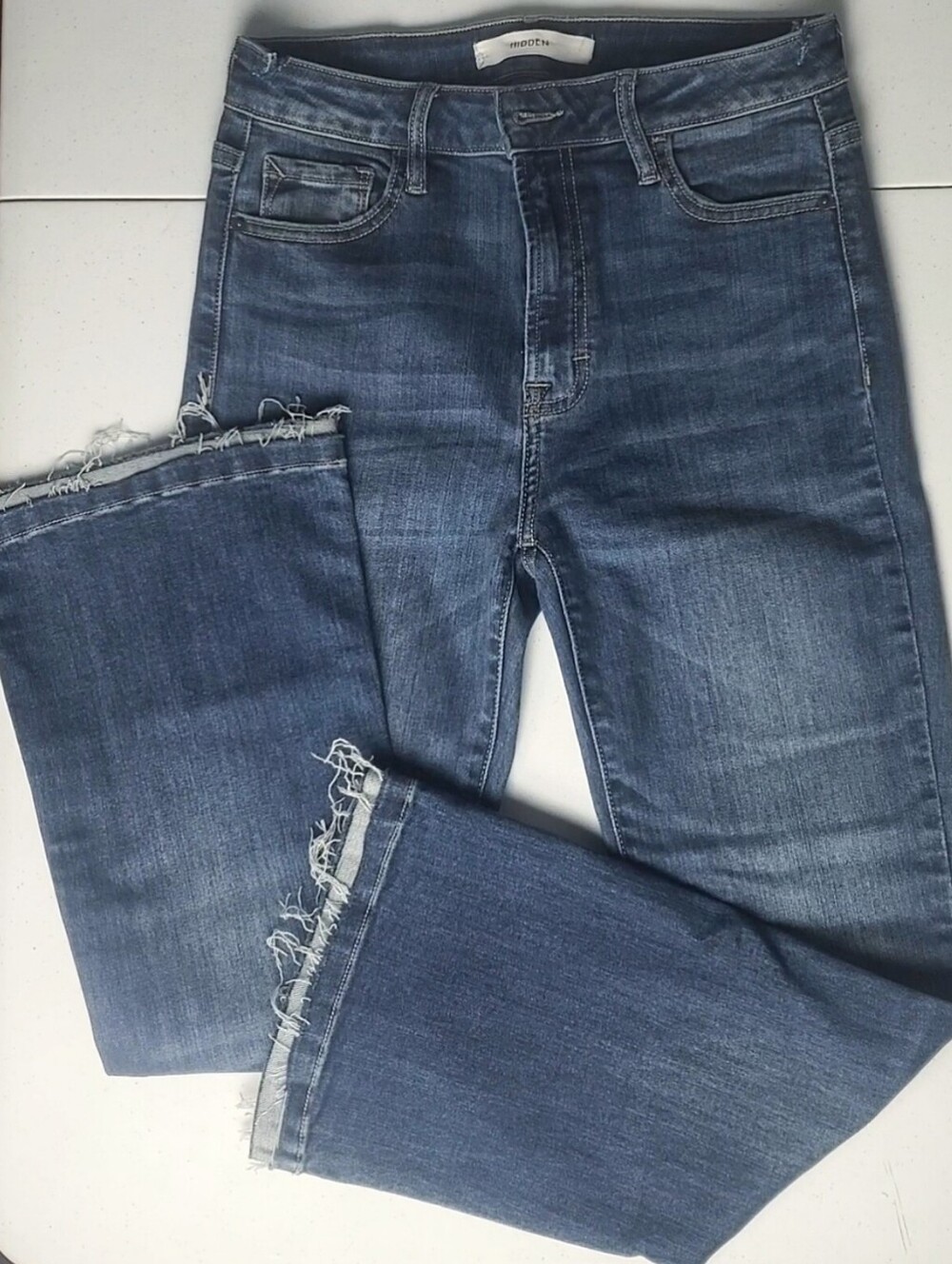 HIDDEN Raw-Hem Jeans